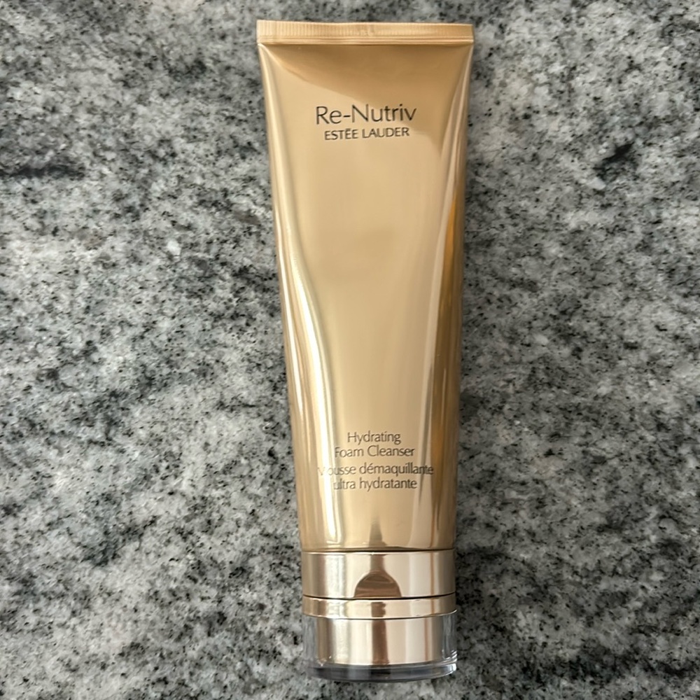 Estee lauder RE-NUTRIV Hydrating FOAM CLEANSER 4.2oz without box Full-size